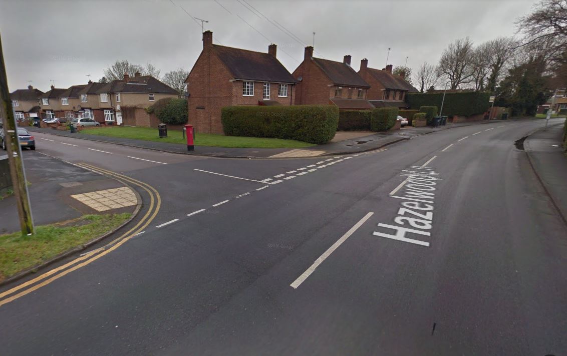 Woman left ‘shaken’ by eight males robbed purse from her car after crash in Abbots Langley